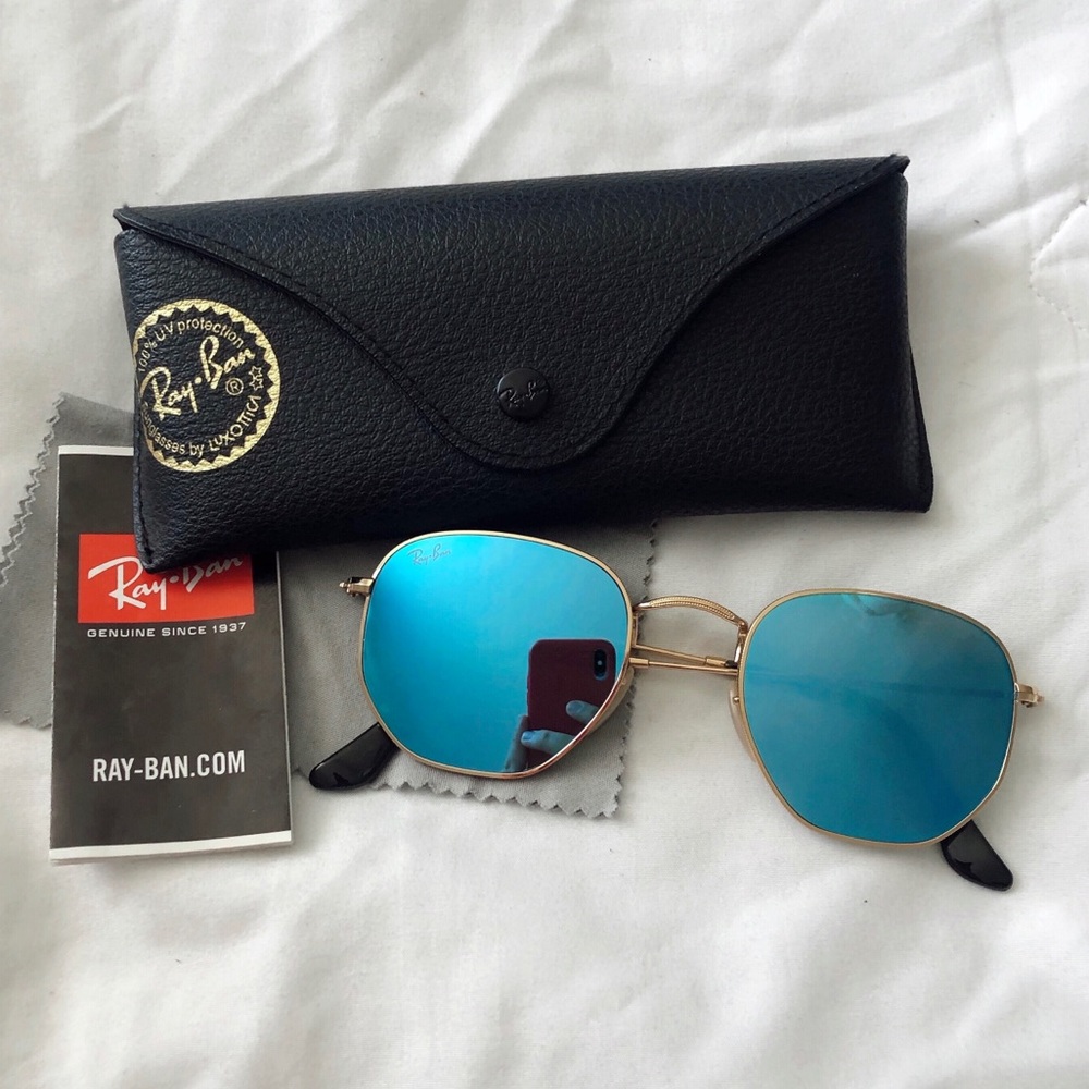 Ray-Ban Hexagonal Flat Sunglasses